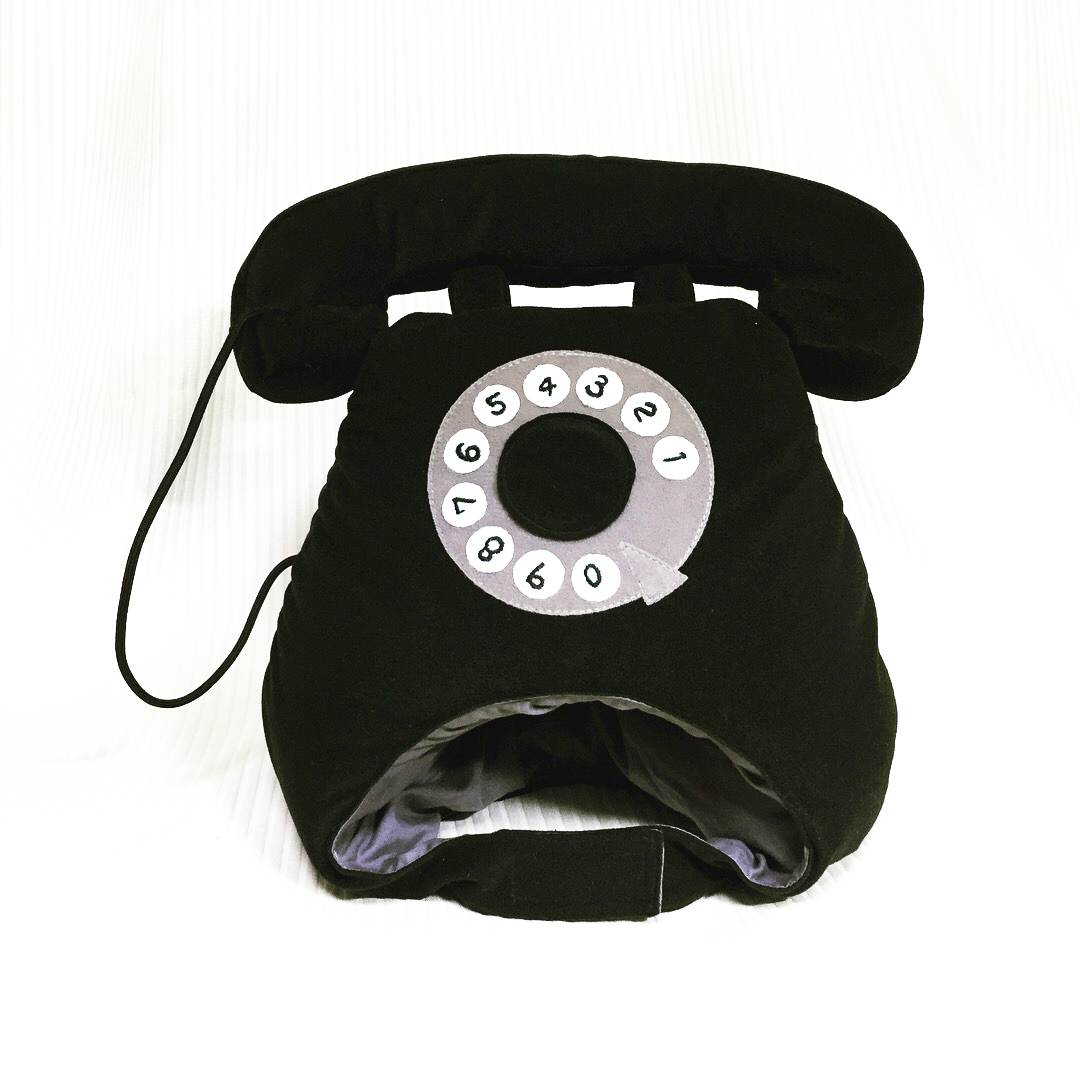 黒電話のかぶりもの